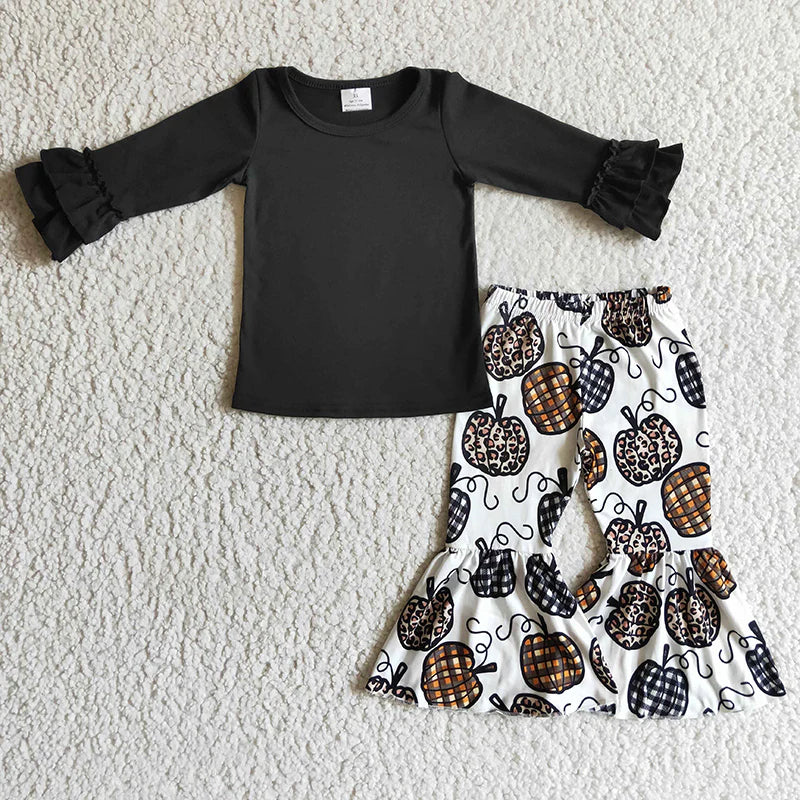 **PREORDER** Pumpkin Bell Set